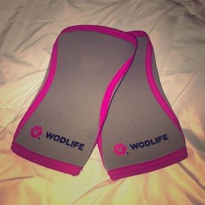 Women’s size XXS CrossFit Neoprene knee sleeves